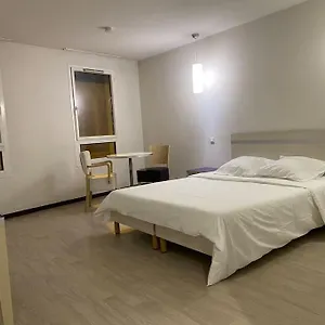 appartement-avenue-de-la-gare.midi-pyreneeshotels.com/
